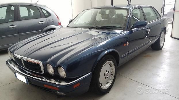 Usata Jaguar XJ6 1995 Blu Berlina
