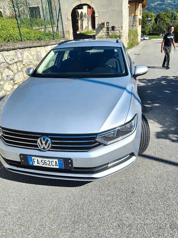Usata VW Passat Trendline 120 CV (88 kW) 2015 Argento Station wagon