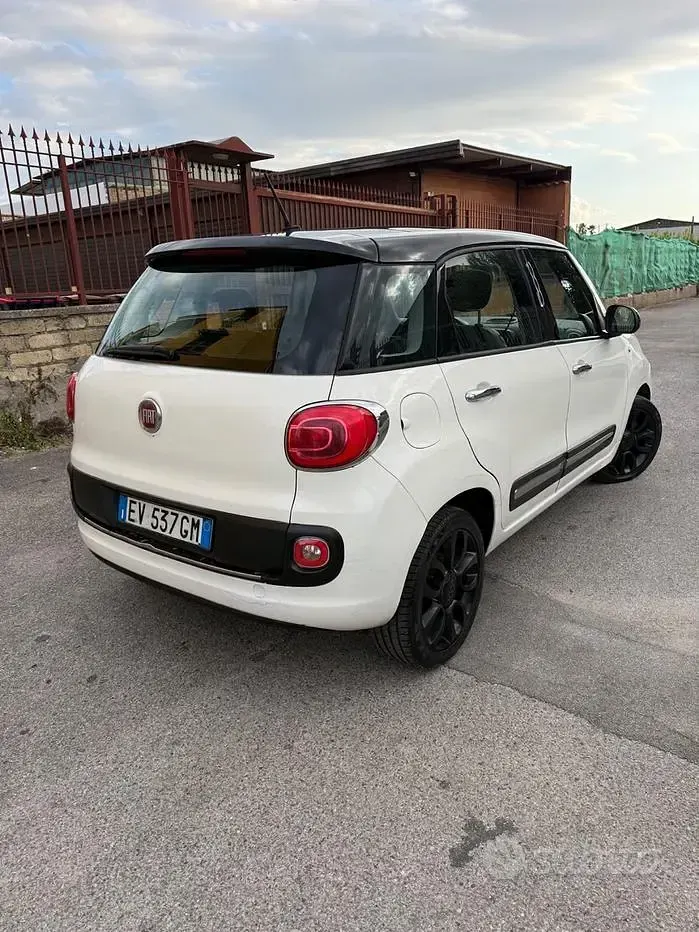 Usata Fiat 500L Lounge 85 CV (62 kW) 2014 Bianco Monovolume