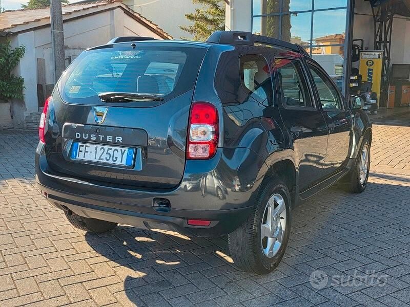 Usata Dacia Duster Ambiance 90 CV (66 kW) 2016 Nero SUV