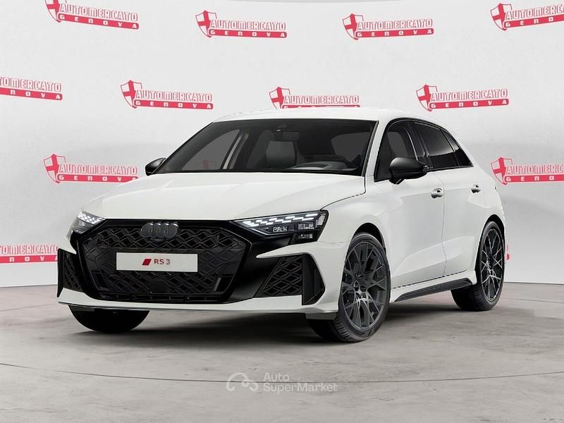 Bianco Usata 2025 Audi RS3 Comfort Tre volumi | 69.800 € (Molto cara) - Immagine 1/4