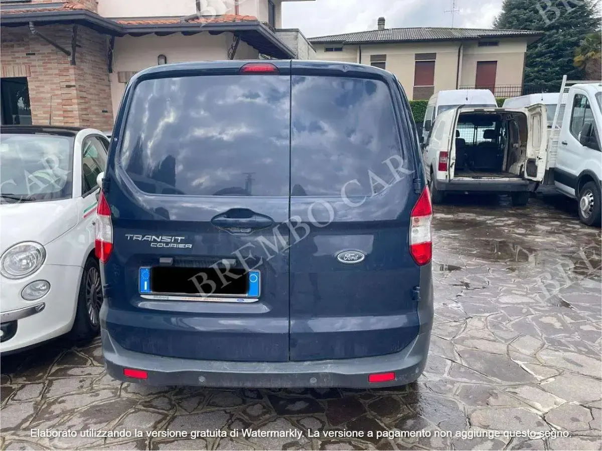 Usata Ford Transit Courier Trend 97 CV (71 kW) 2017 Blu Furgone