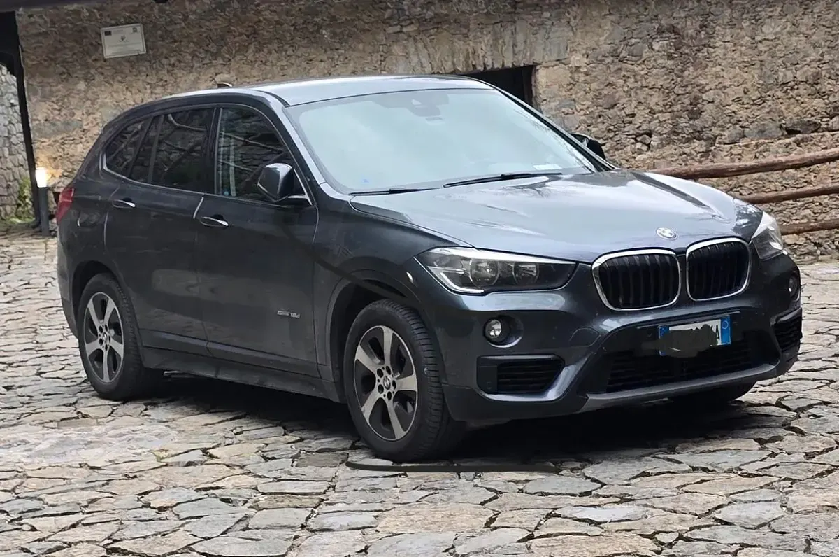 Usata BMW X1 150 CV (110 kW) 2016 Grigio SUV