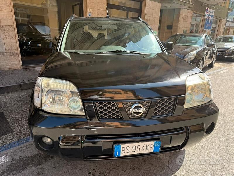 Usata Nissan X-Trail 136 CV (100 kW) 2005 Nero SUV