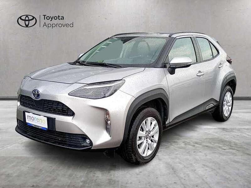 Usata Toyota Yaris Cross Active 116 CV (85 kW) 2022 Bianco SUV