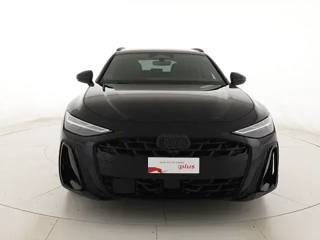 Nuova Audi A6 S-Line 204 CV (150 kW) 2025 Blu firmamento metallizzato Station wagon