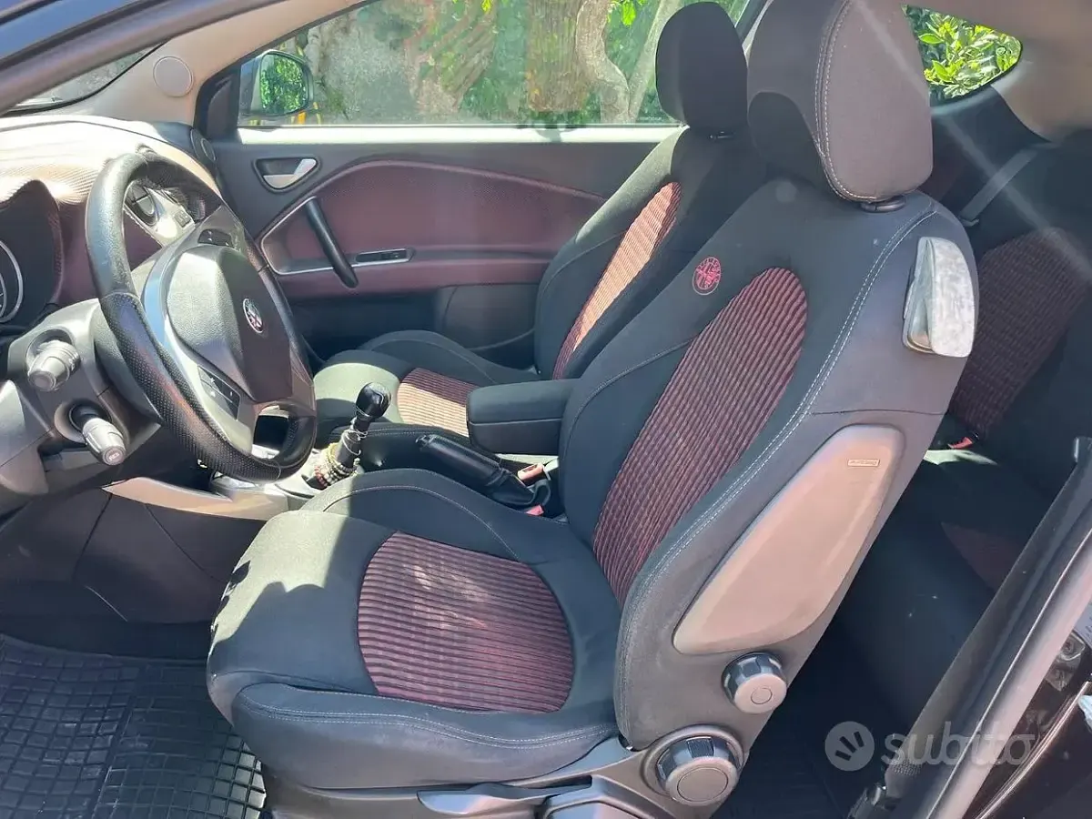 Usata Alfa Romeo MiTo 120 CV (88 kW) 2009 Nero Utilitaria