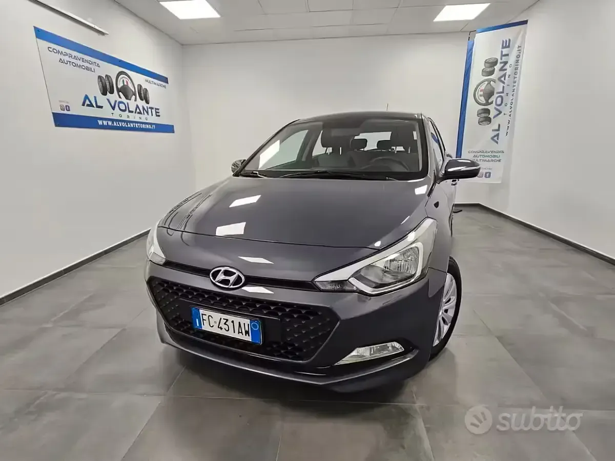 Usata Hyundai i20 Classic 73 CV (53 kW) 2016 Grigio Berlina
