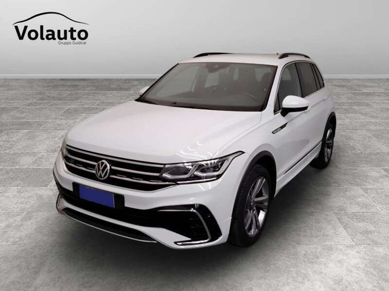 Nero Usata 2021 VW Tiguan R-line SUV | 27.530 € (Buon prezzo) - Immagine 1/4