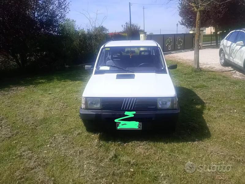 Usata Fiat Panda 34 CV (25 kW) 1989 Bianco Berlina