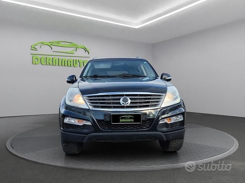 Usata Ssangyong (KGM) Rexton 154 CV (113 kW) 2015 Nero SUV