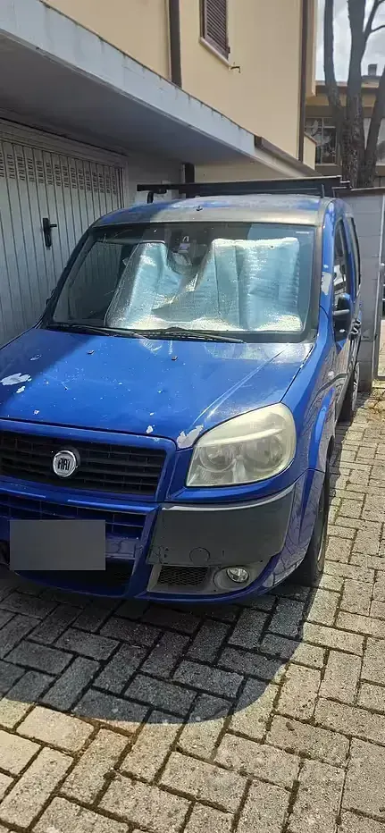 Usata Fiat Doblò 105 CV (77 kW) 2008 Bluazzurro Monovolume