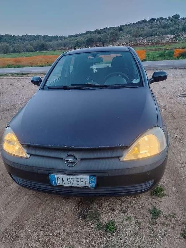Usata Opel Corsa Comfort 75 CV (55 kW) 2002 Blu/azzurro Utilitaria