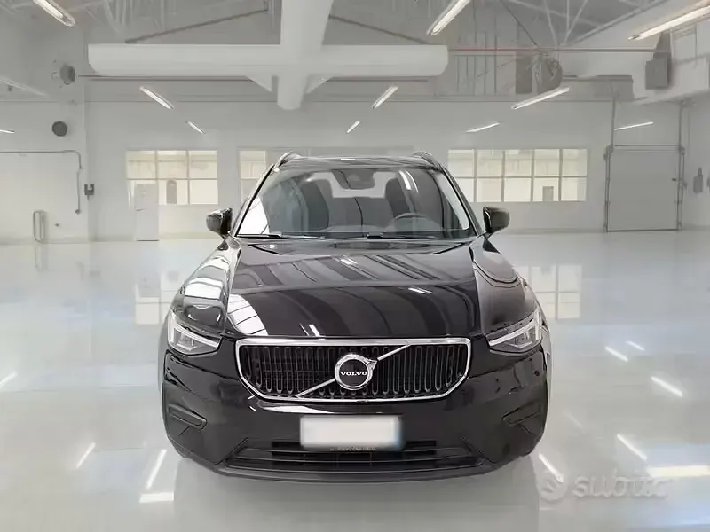 Usata Volvo XC40 129 CV (94 kW) 2023 Nero SUV