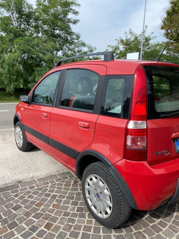 Usato 2005 Fiat Panda 4x4 1.2 Benzin 60 CV (5.990 €)