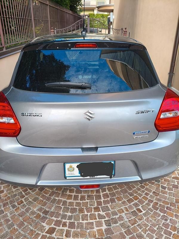 Usata Suzuki Swift 90 CV (66 kW) 2019 Grigio Utilitaria