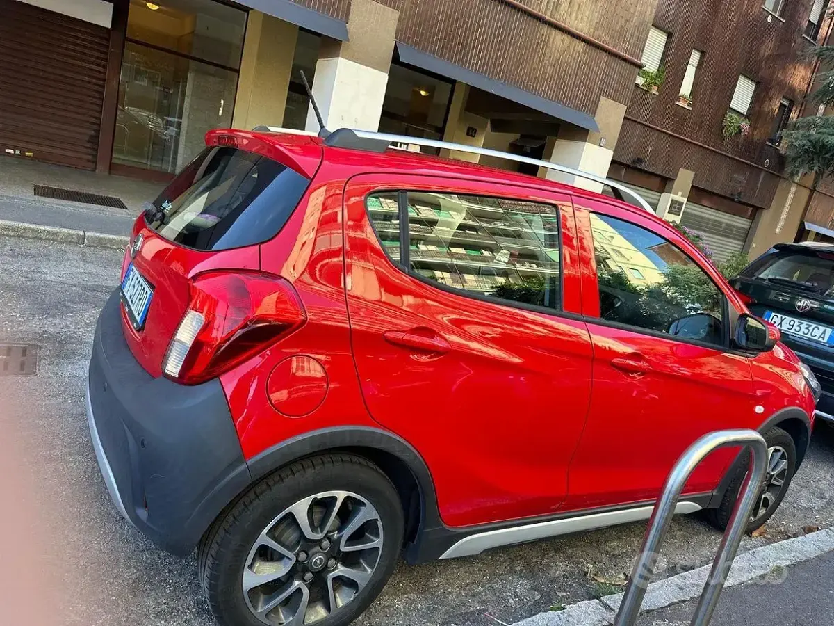 Usata Opel Karl Rocks 73 CV (53 kW) 2019 Rosso Utilitaria
