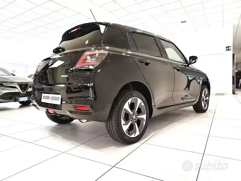 Nuova Suzuki Swift 83 CV (61 kW) 2026 Nero Utilitaria