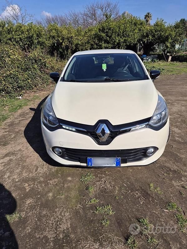 Usata 2015 Renault Clio IV Due volumi | 7000 € (Ottimo prezzo) - Immagine 1/4