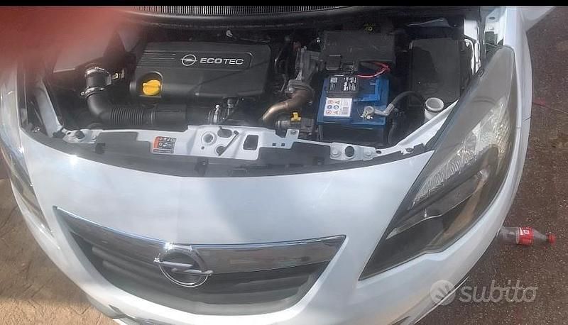 Usata Opel Meriva 110 CV (80 kW) 2012 Monovolume