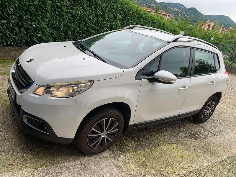 Usata Peugeot 2008 Access 68 CV (50 kW) 2014 Bianco SUV