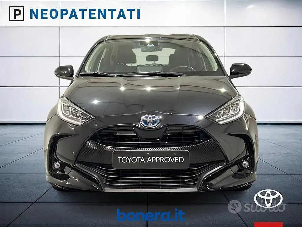 Usata Toyota Yaris Hybrid Trend 116 CV (85 kW) 2023 Nero Berlina
