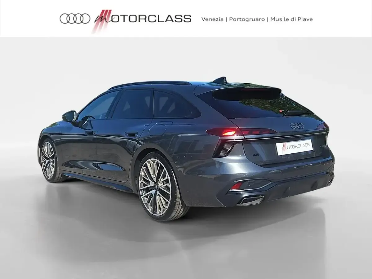 Nuova Audi A6 S-Line 299 CV (219 kW) 2026 Grigio Station wagon
