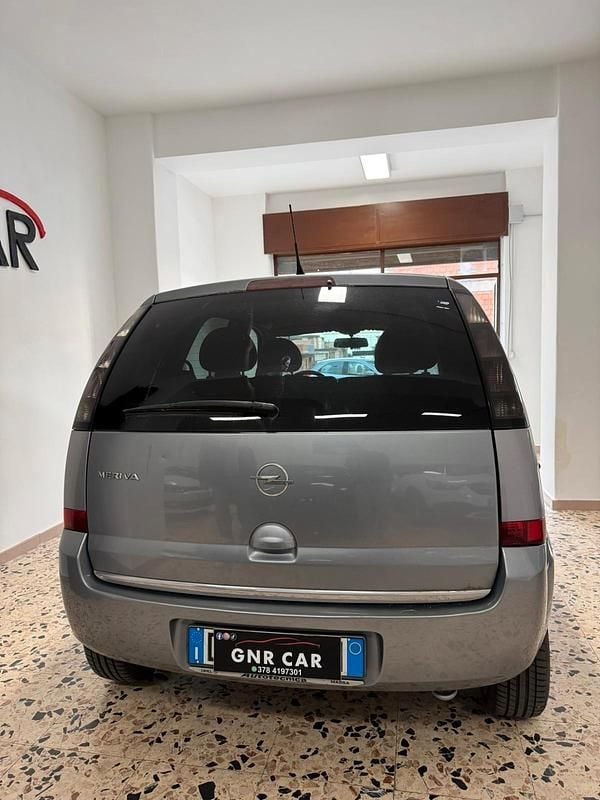 Usata Opel Meriva Cosmo 75 CV (55 kW) 2006 Grigio Monovolume
