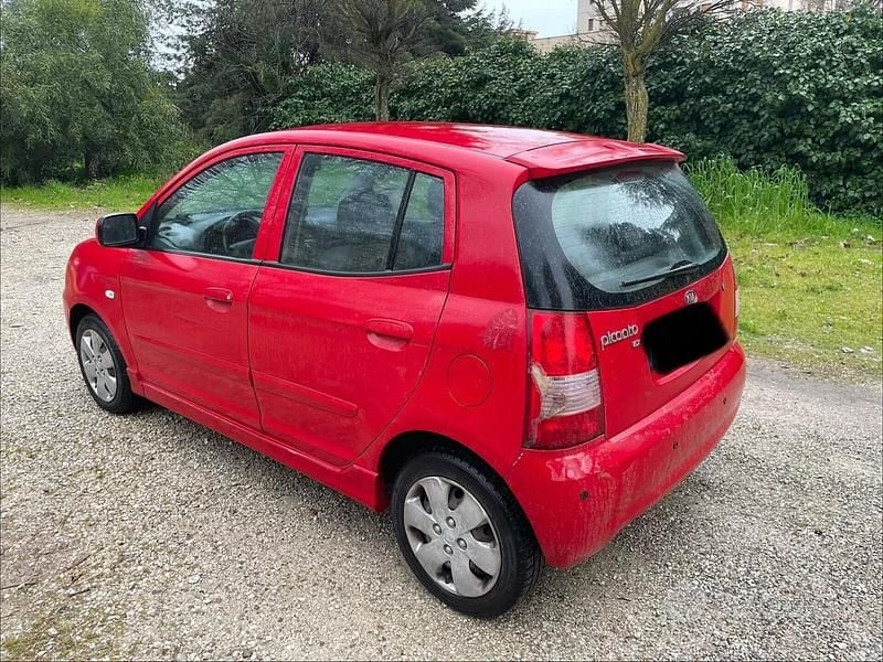 Usata Kia Picanto 65 CV (47 kW) 2005 Rosso Utilitaria