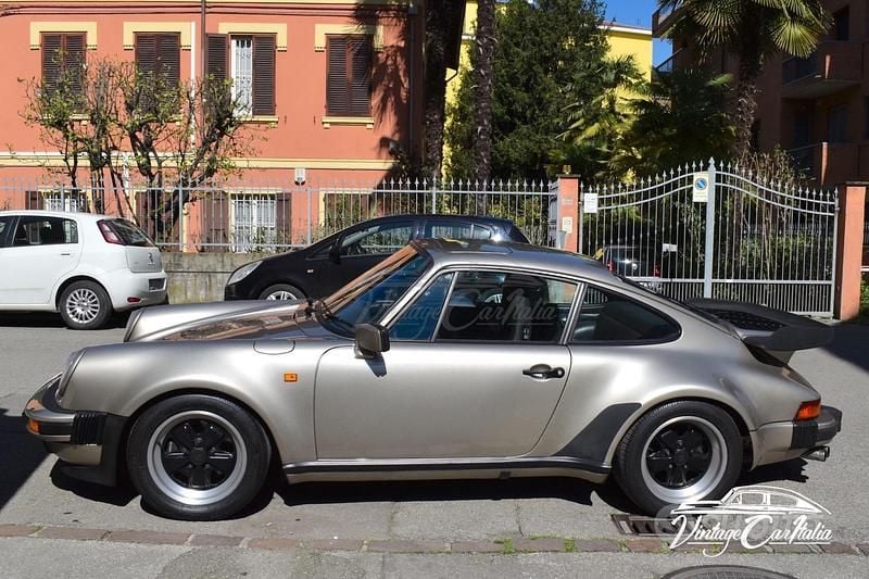 Usata Porsche 930 Turbo 300 CV (220 kW) 1985 Marrone Coupé