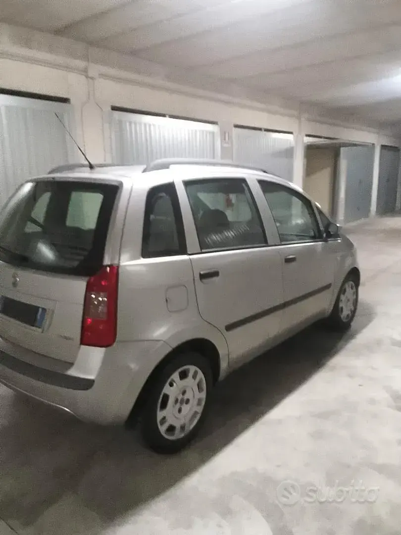 Usata Fiat Idea 70 CV (51 kW) 2005 Grigio Monovolume