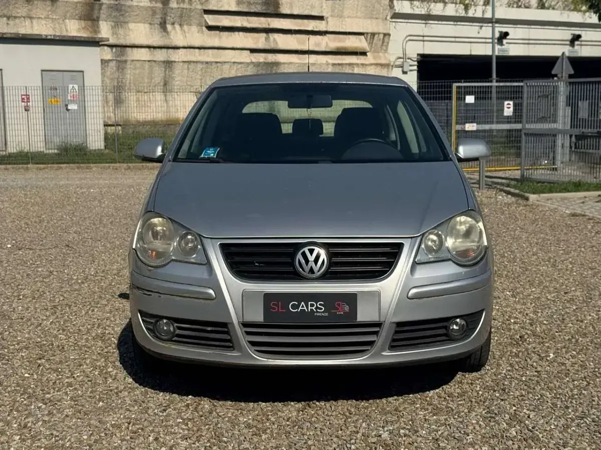 Usata VW Polo Comfortline 69 CV (50 kW) 2009 Argento Utilitaria