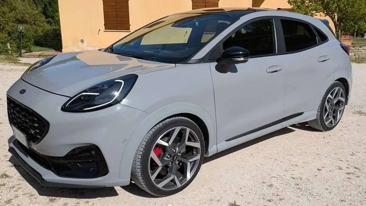 Usata Ford Puma ST 200 CV (147 kW) 2023 Grigio SUV