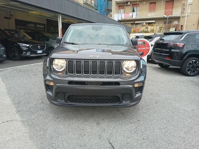 Usata Jeep Renegade Longitude 120 CV (88 kW) 2023 Grigio scuro pastello SUV