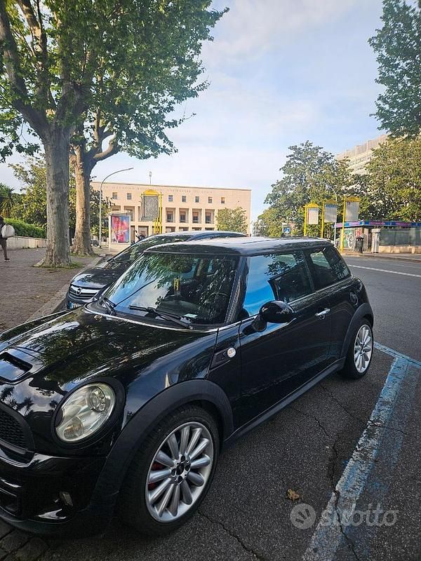 Usata Mini Cooper S 184 CV (135 kW) 2010 Nero Utilitaria