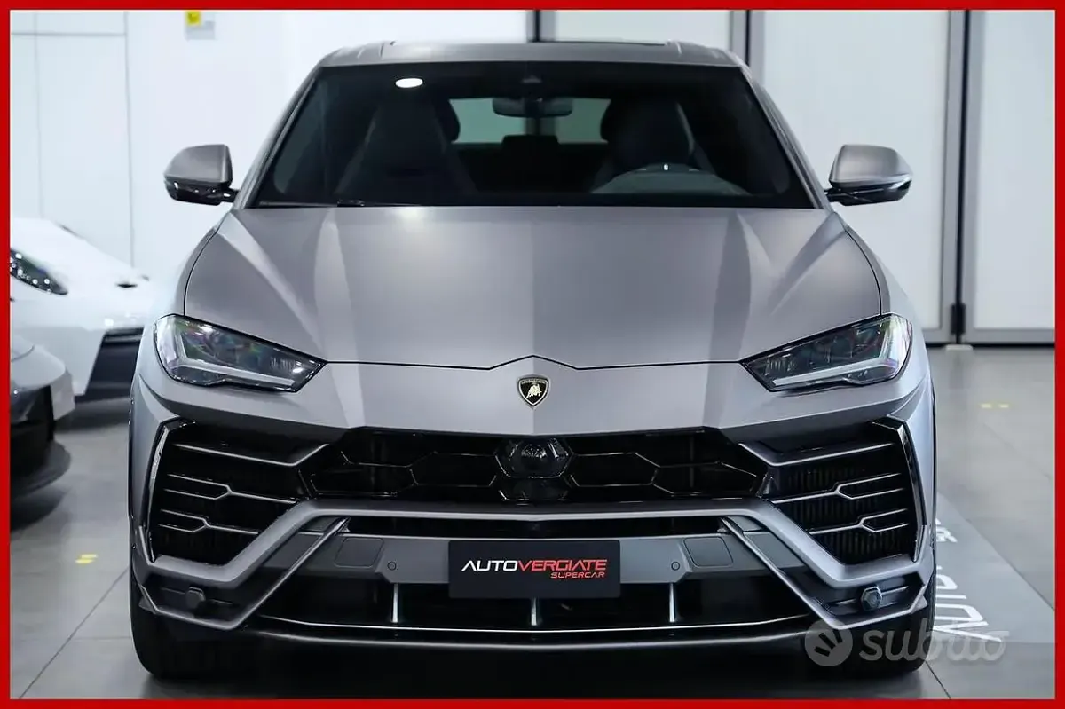 Usata Lamborghini Urus 650 CV (478 kW) 2020 Grigio SUV