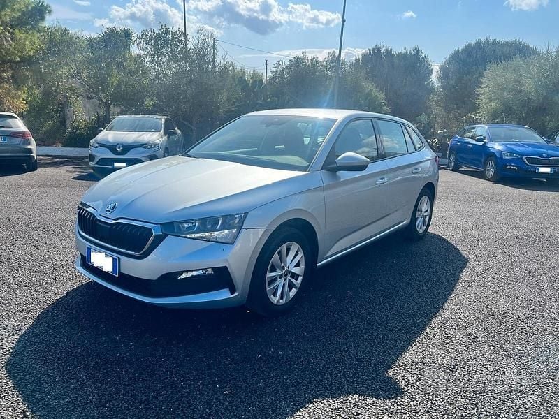 Usata Skoda Scala Ambition 110 CV (80 kW) 2024 Blu Utilitaria