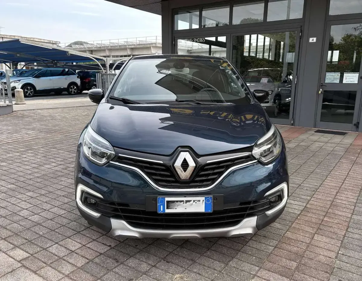 Usata Renault Captur Intens 118 CV (86 kW) 2018 Blu/azzurro SUV