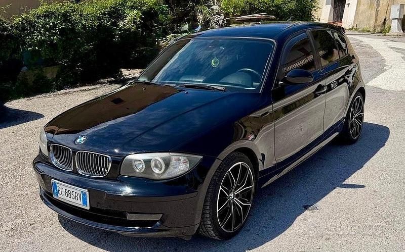 Usata BMW 120 177 CV (130 kW) 2009 Nero Utilitaria