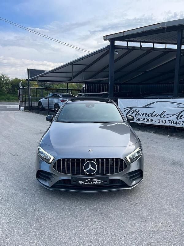 Usata Mercedes A180 Premium 115 CV (84 kW) 2019 Grigio Berlina