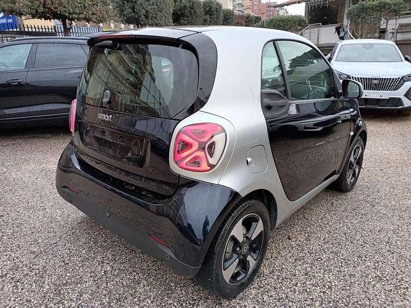 Usata Smart ForTwo Coupé Prime 41 kW (56 CV) 2023 Blu Utilitaria
