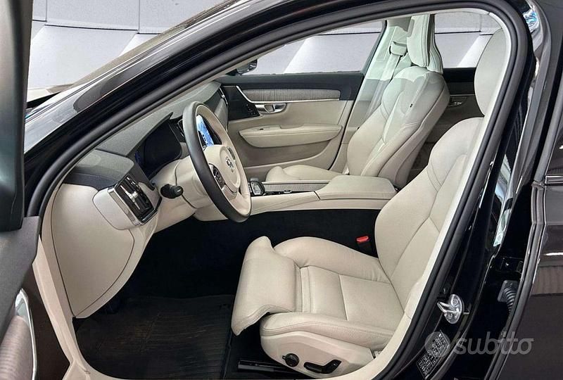 Usata Volvo V90 2023 Nero Station wagon