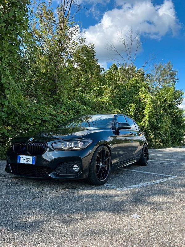 Usata BMW 120 2018 Nero Utilitaria