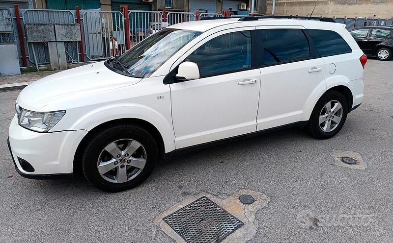 Usata Fiat Freemont 140 CV (102 kW) 2011 SUV