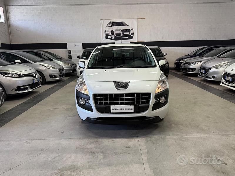 Usata Peugeot 3008 Premium 112 CV (82 kW) 2011 Bianco Berlina