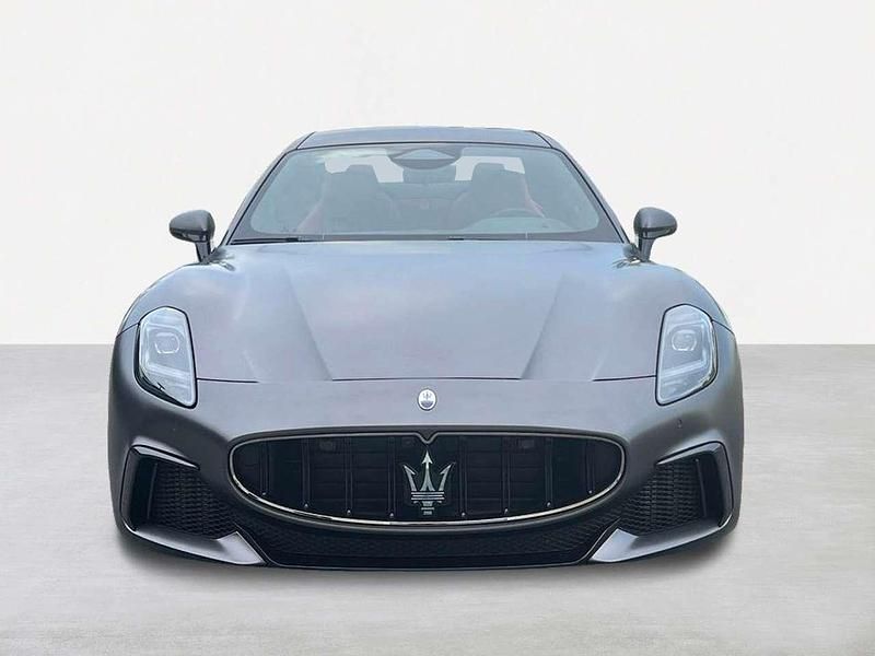 Nuova Maserati Granturismo 549 CV (403 kW) 2025 Grigio Coupé