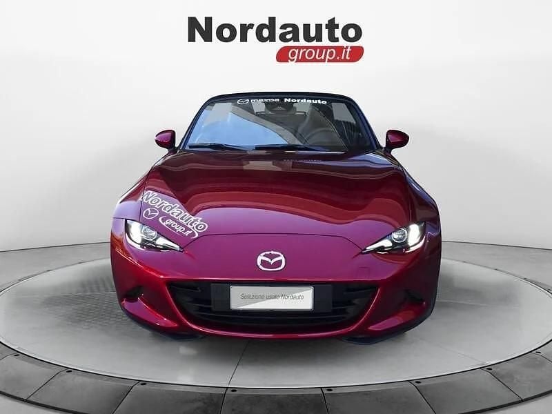 Usata Mazda MX5 132 CV (97 kW) 2024 Soul red crystal Cabrio