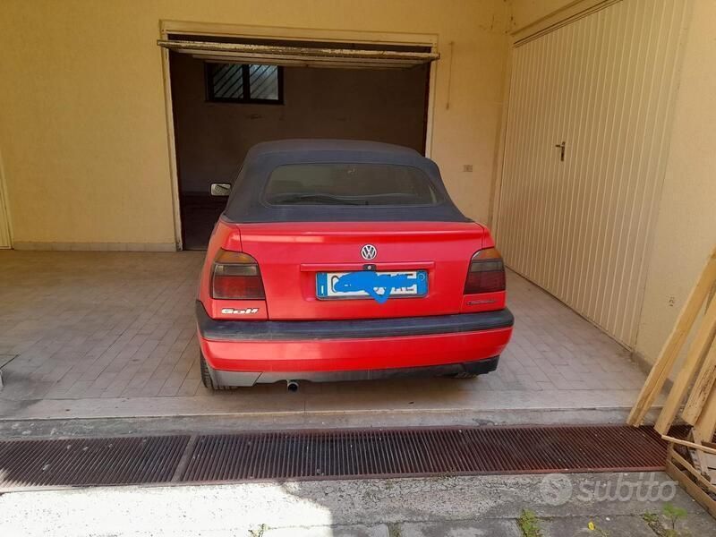 Usata VW Golf Cabriolet 90 CV (66 kW) 1994 Rosso Cabrio