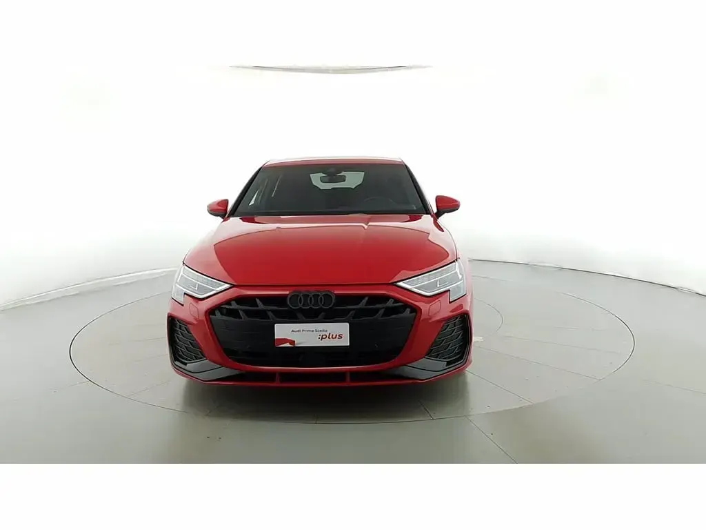 Usata Audi A3 S-Line 150 CV (110 kW) 2024 Rosso Berlina