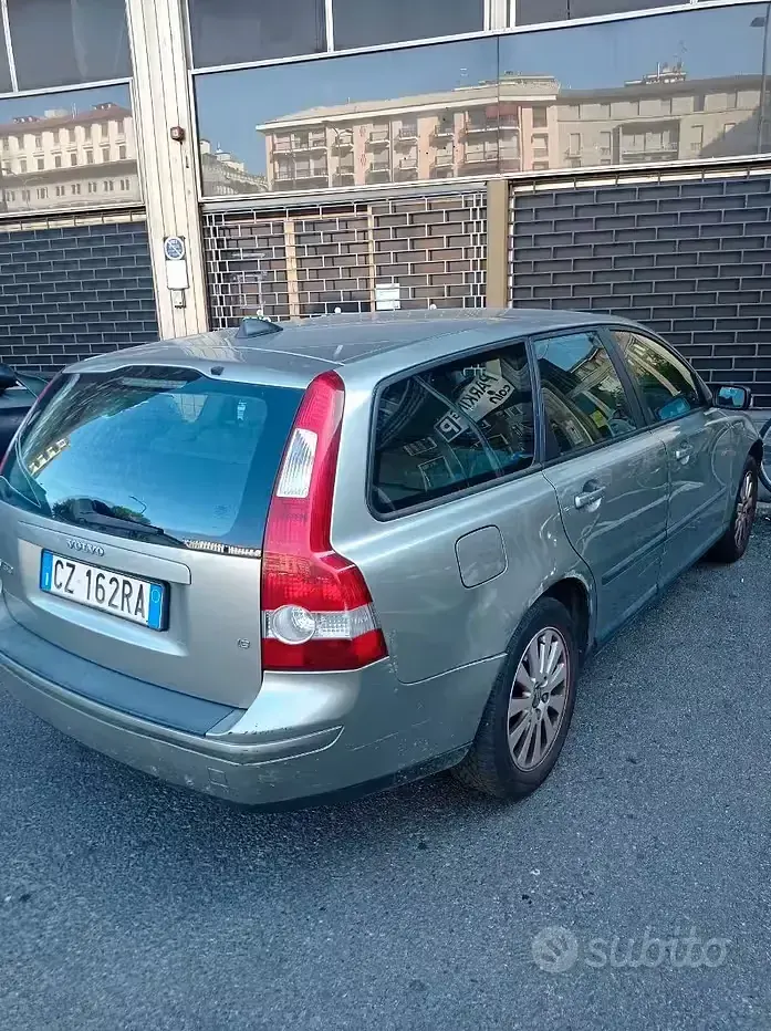Usata Volvo V50 101 CV (74 kW) 2006 Grigio Station wagon